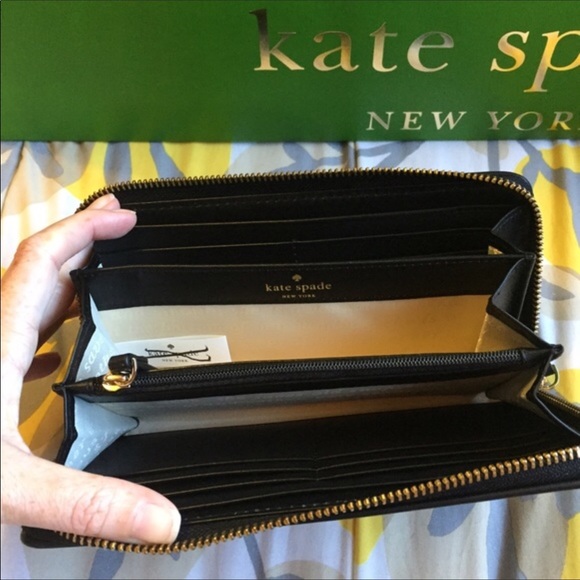 🌺Kate Spade Hawaii Exclusive Bow Tie Wallet🌸 - Picture 3 of 4